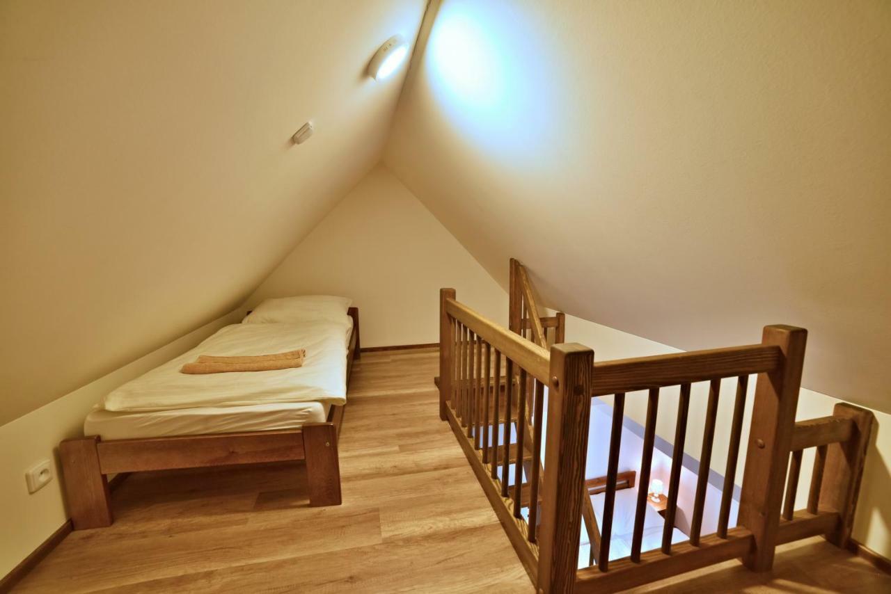 Statek Pod Lipou Hotell Pilníkov Exteriör bild